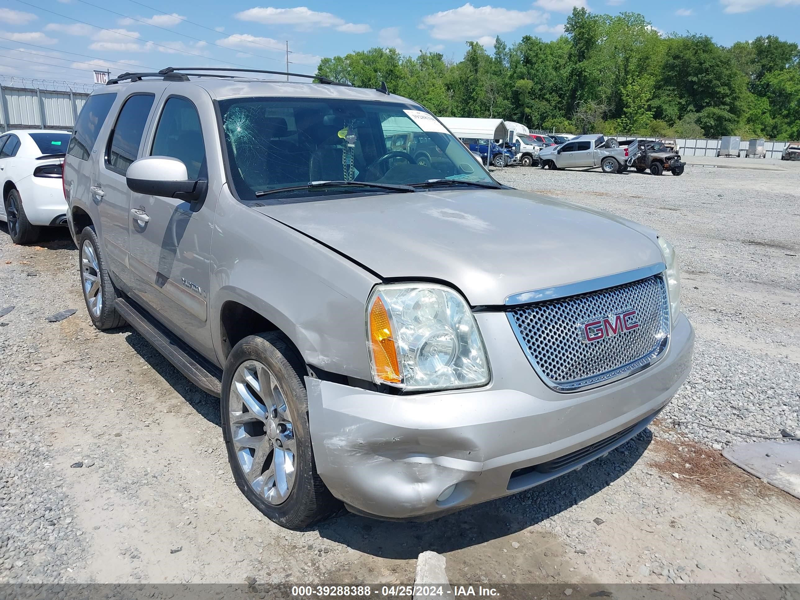 Photo 5 VIN: 1GKFC13J67J139294 - GMC YUKON 