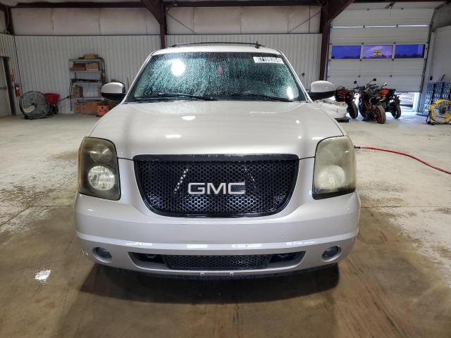 Photo 4 VIN: 1GKFC13J67R393802 - GMC YUKON 