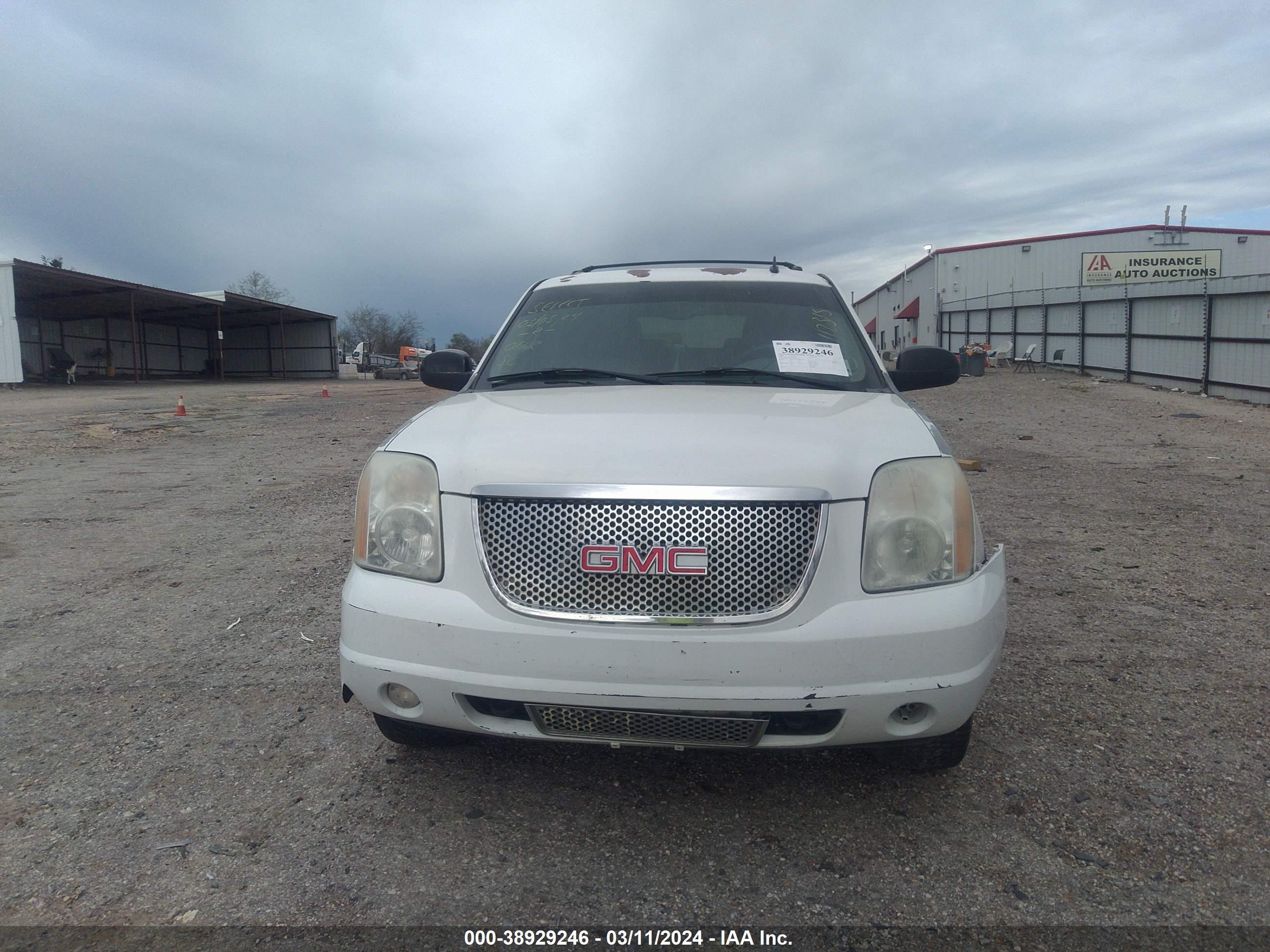 Photo 12 VIN: 1GKFC13J77J112315 - GMC YUKON 