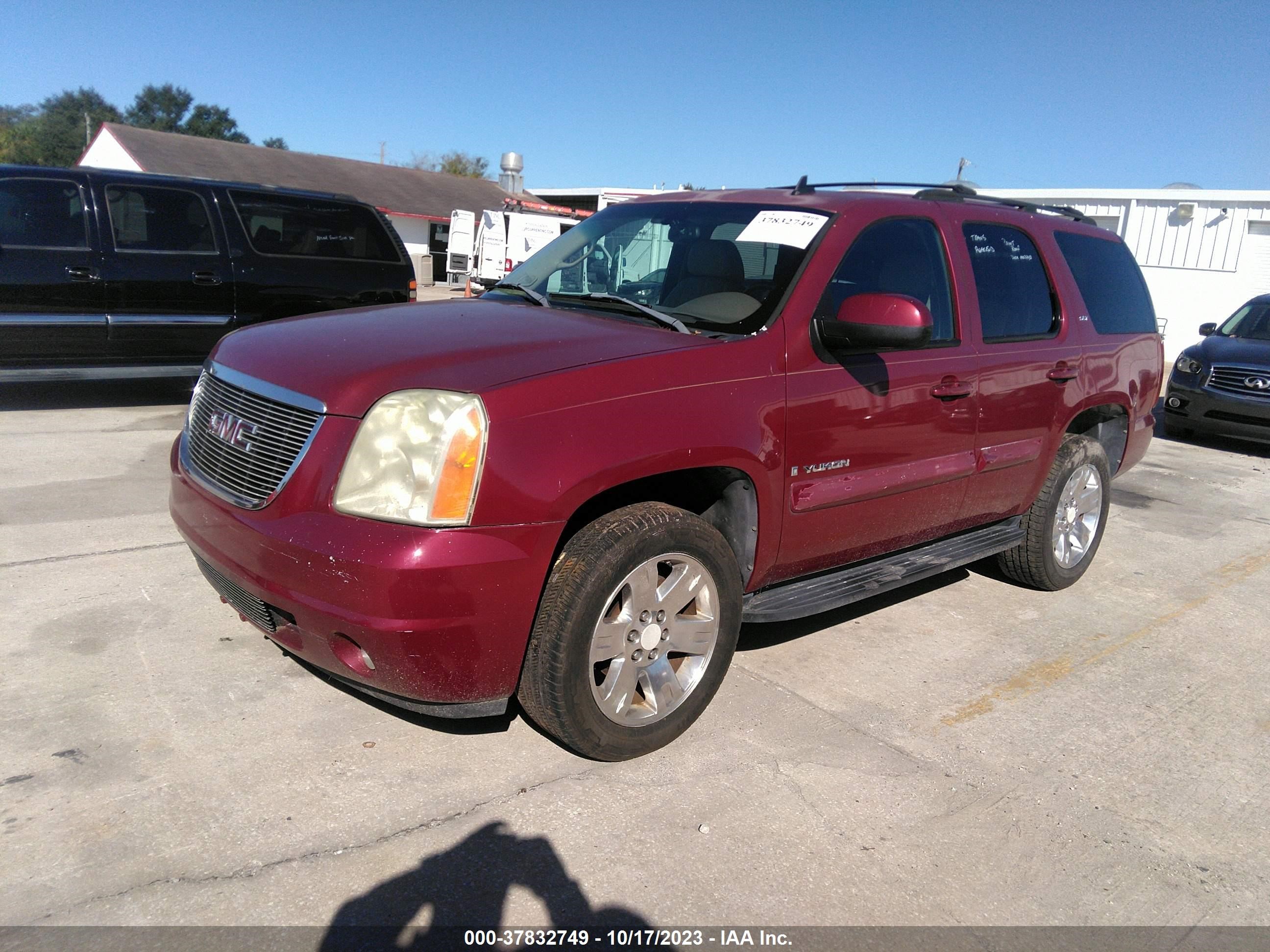 Photo 1 VIN: 1GKFC13J77R127849 - GMC YUKON 