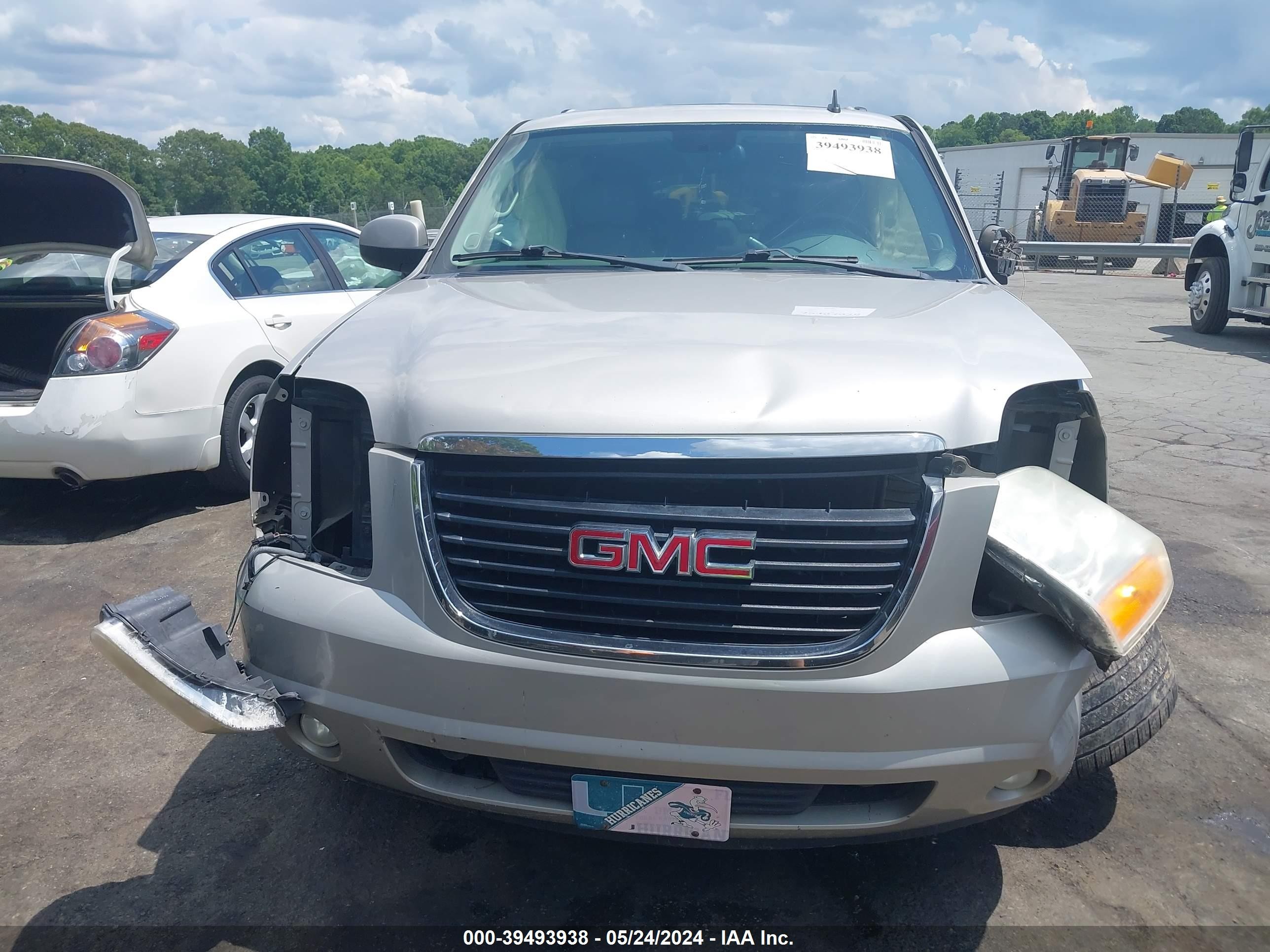 Photo 10 VIN: 1GKFC16008R237761 - GMC SAVANA 