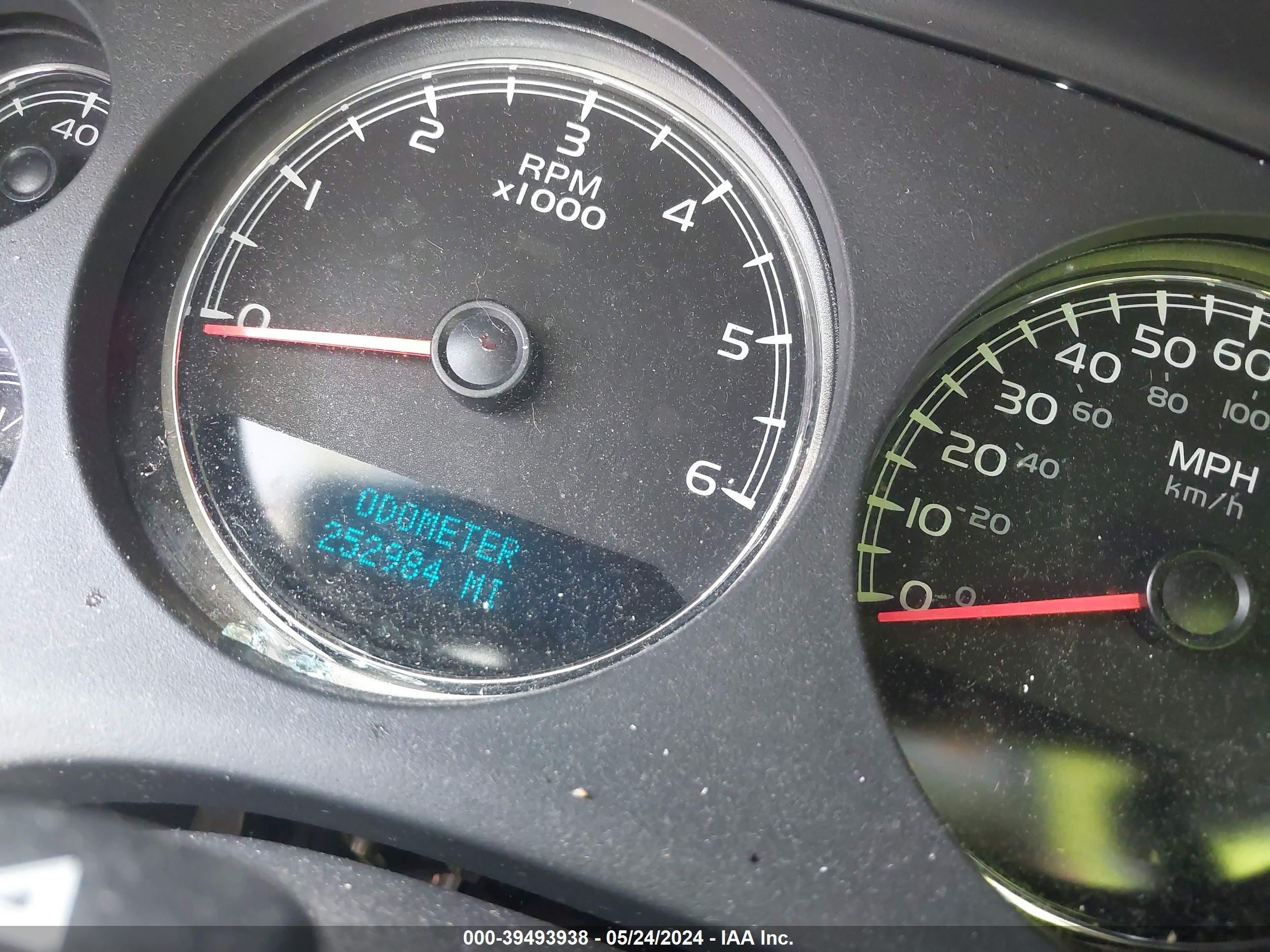 Photo 13 VIN: 1GKFC16008R237761 - GMC SAVANA 