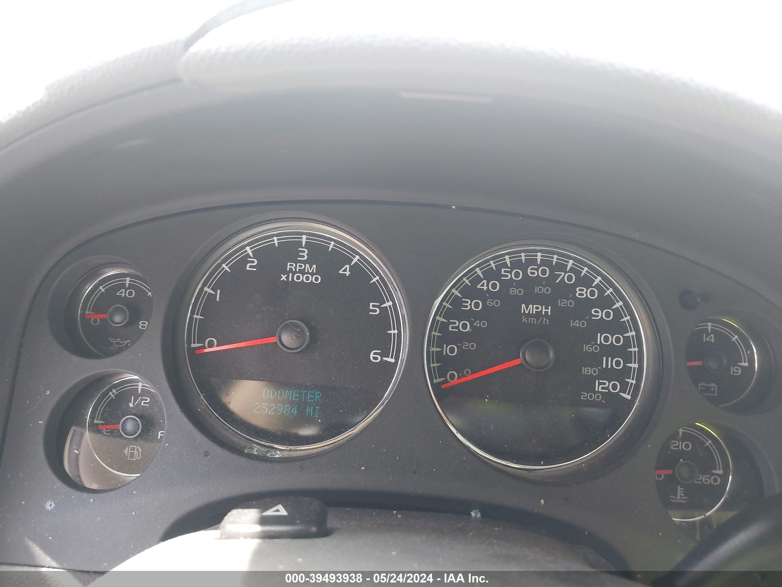 Photo 6 VIN: 1GKFC16008R237761 - GMC SAVANA 