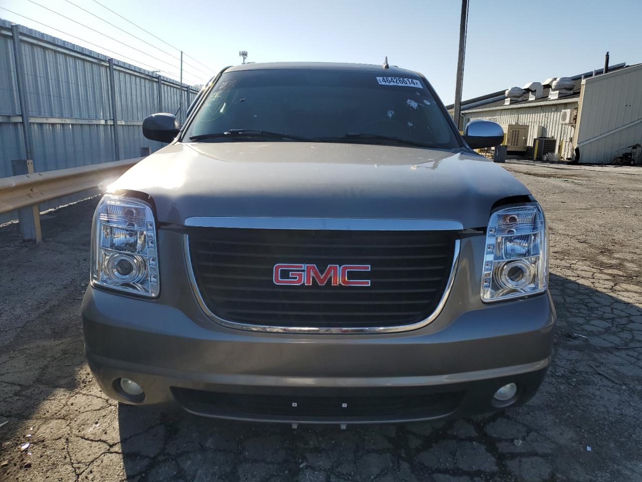 Photo 4 VIN: 1GKFC16027R256343 - GMC YUKON 