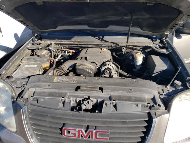 Photo 11 VIN: 1GKFC16058R136733 - GMC YUKON 