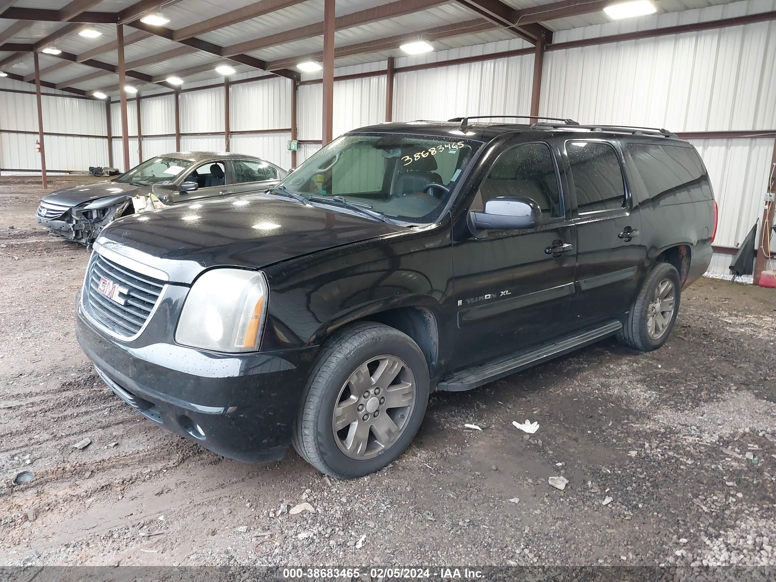 Photo 1 VIN: 1GKFC16078J188444 - GMC YUKON 