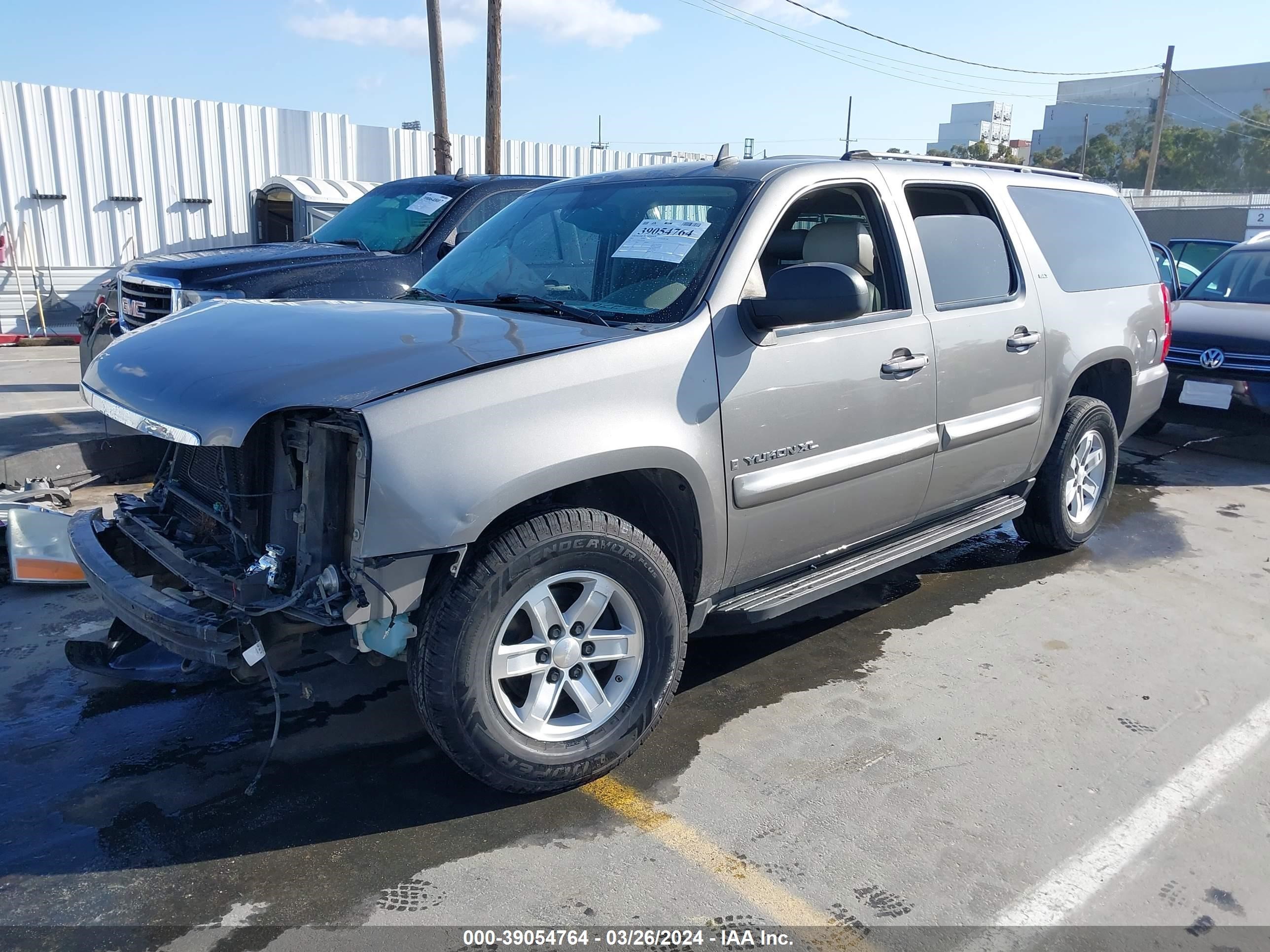 Photo 1 VIN: 1GKFC16097J243944 - GMC YUKON 