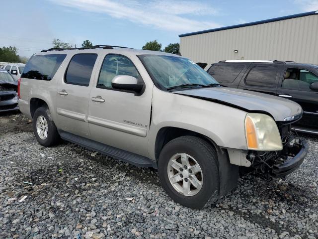 Photo 3 VIN: 1GKFC16097J260663 - GMC YUKON 