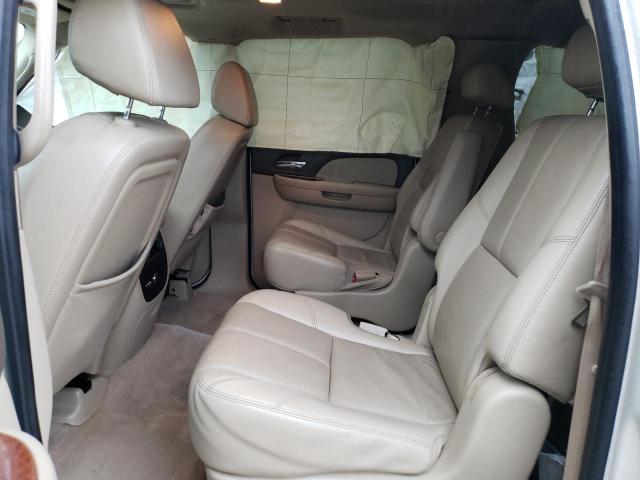 Photo 10 VIN: 1GKFC16098R234048 - GMC YUKON 