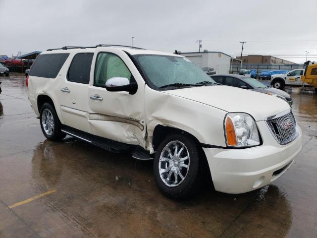 Photo 3 VIN: 1GKFC16098R234048 - GMC YUKON 