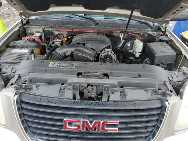 Photo 11 VIN: 1GKFC160X8R171655 - GMC YUKON 