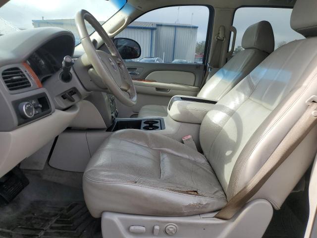 Photo 6 VIN: 1GKFC160X8R171655 - GMC YUKON 