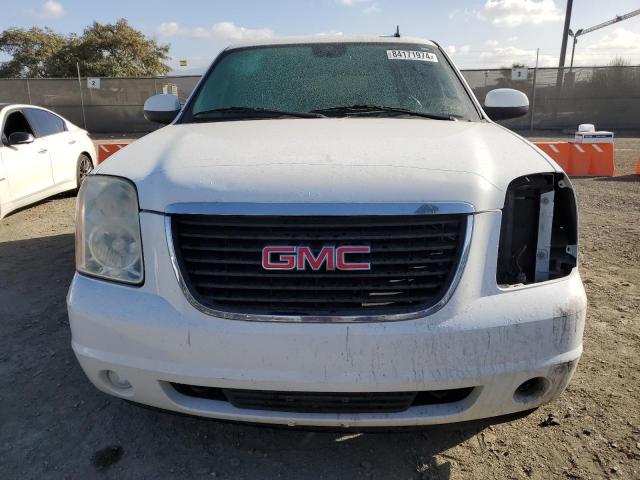 Photo 4 VIN: 1GKFC23069R184401 - GMC YUKON SLE 