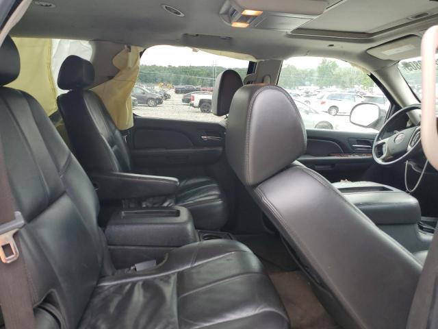 Photo 10 VIN: 1GKFC330X9R165968 - GMC YUKON SLT 