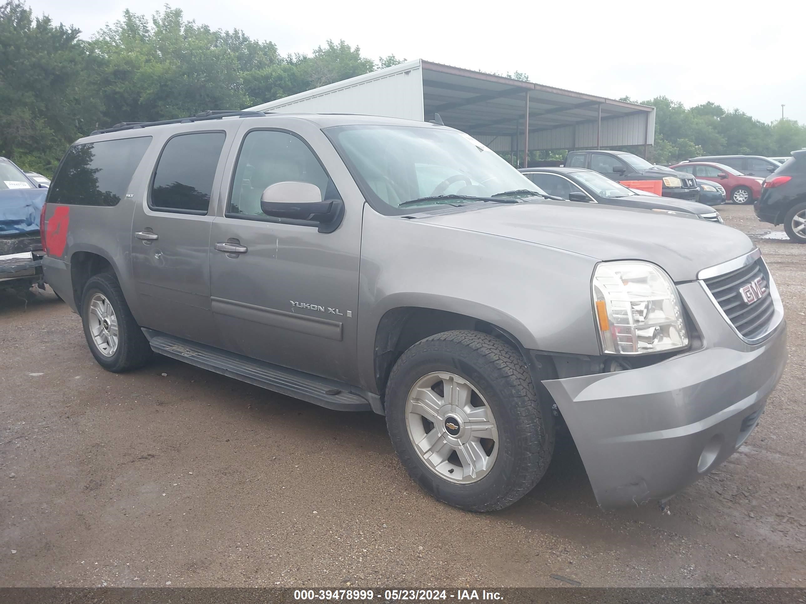 Photo 5 VIN: 1GKFC36029R270712 - GMC YUKON 