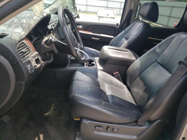 Photo 6 VIN: 1GKFC36039R206002 - GMC YUKON 