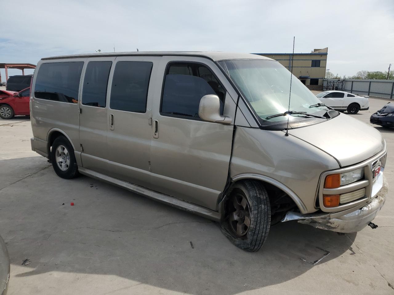 Photo 3 VIN: 1GKFG65R311184611 - GMC SAVANA 