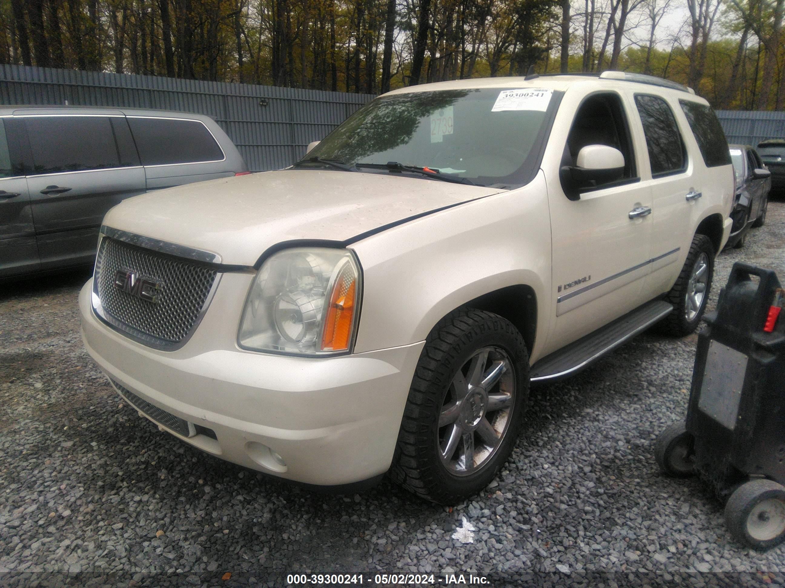 Photo 1 VIN: 1GKFK03229R287355 - GMC YUKON 