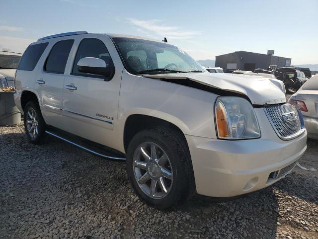 Photo 3 VIN: 1GKFK03239R252176 - GMC YUKON 