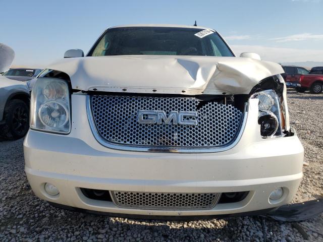 Photo 4 VIN: 1GKFK03239R252176 - GMC YUKON 