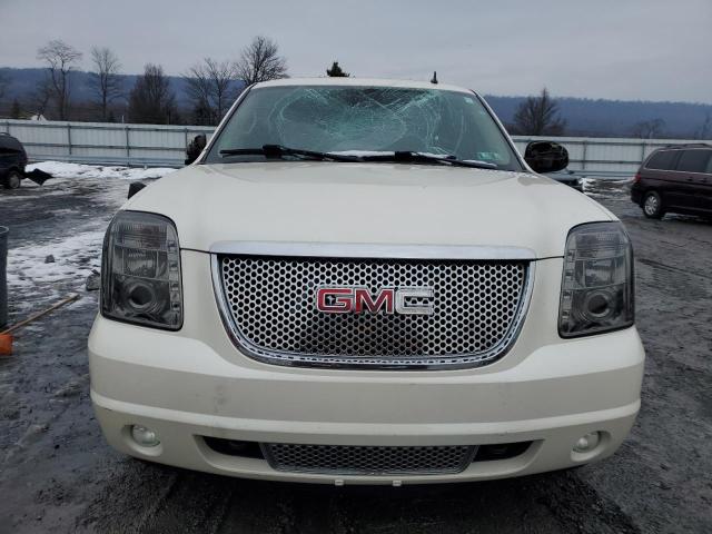 Photo 4 VIN: 1GKFK03299R239058 - GMC YUKON 