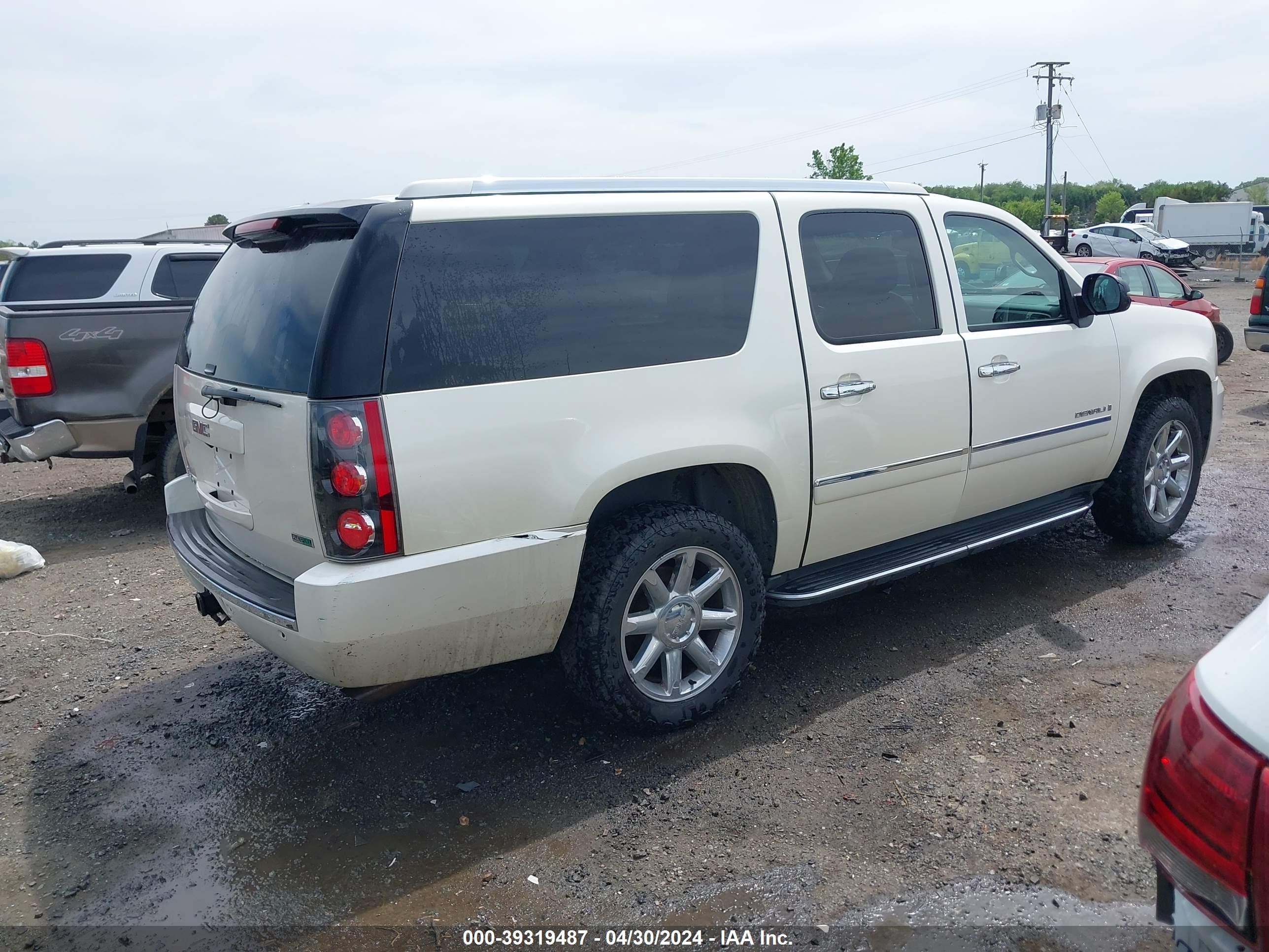 Photo 3 VIN: 1GKFK06259R209650 - GMC NULL 