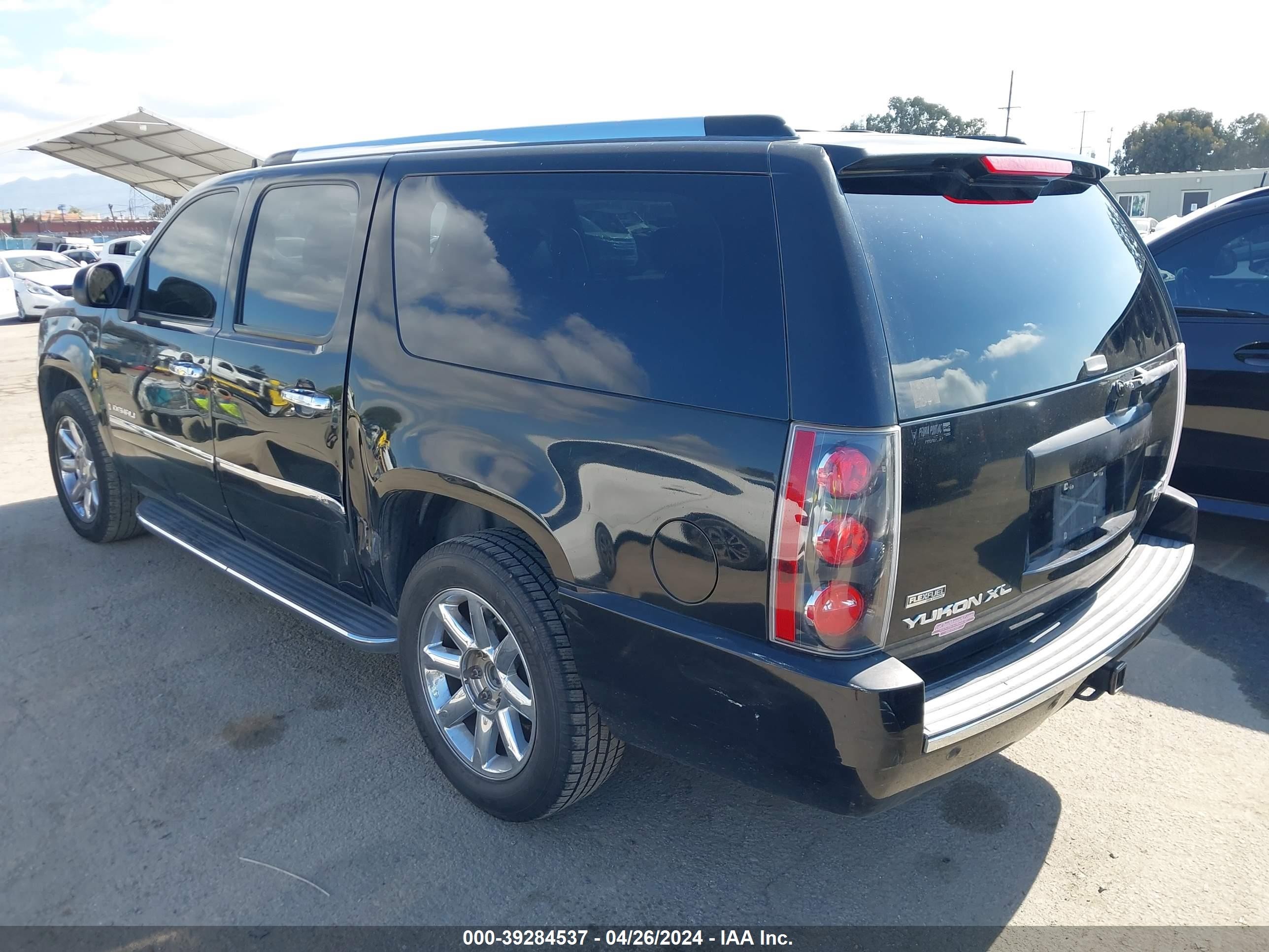 Photo 2 VIN: 1GKFK06279R196125 - GMC NULL 