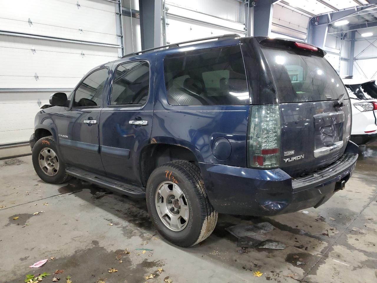 Photo 1 VIN: 1GKFK13007R254467 - GMC YUKON 