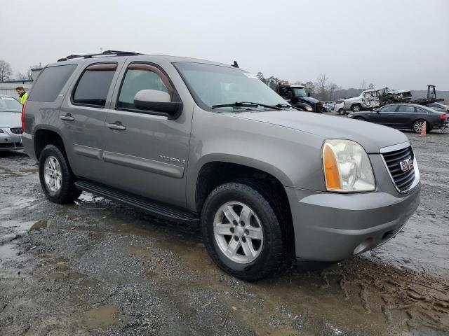 Photo 3 VIN: 1GKFK13017J106357 - GMC YUKON 