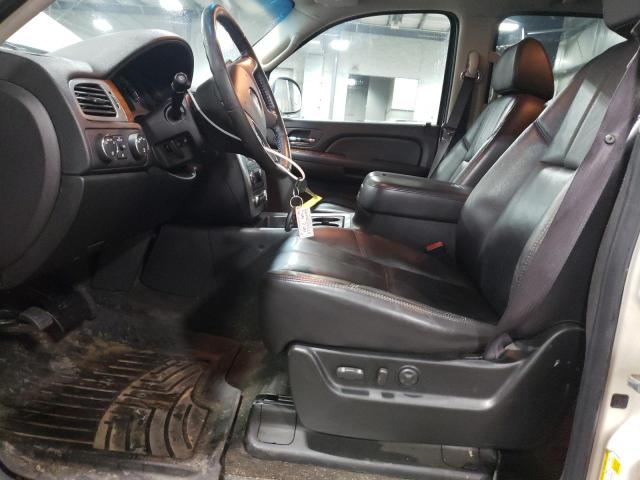 Photo 6 VIN: 1GKFK13018R260313 - GMC YUKON 