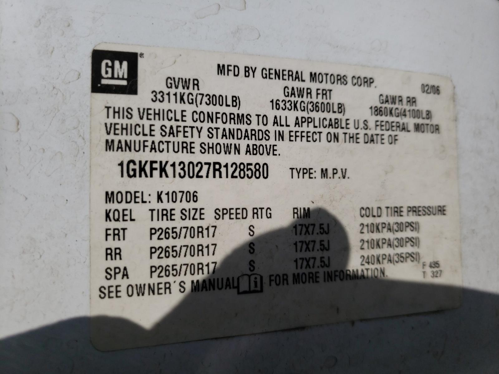 Photo 9 VIN: 1GKFK13027R128580 - GMC YUKON 