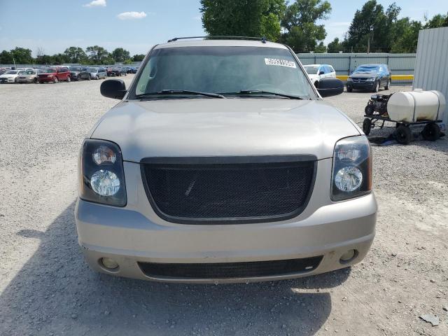 Photo 4 VIN: 1GKFK13027R332943 - GMC YUKON 