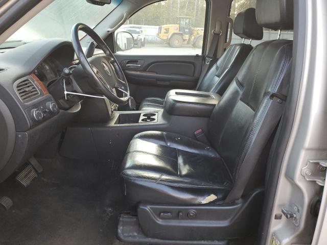 Photo 6 VIN: 1GKFK13037J301361 - GMC YUKON 