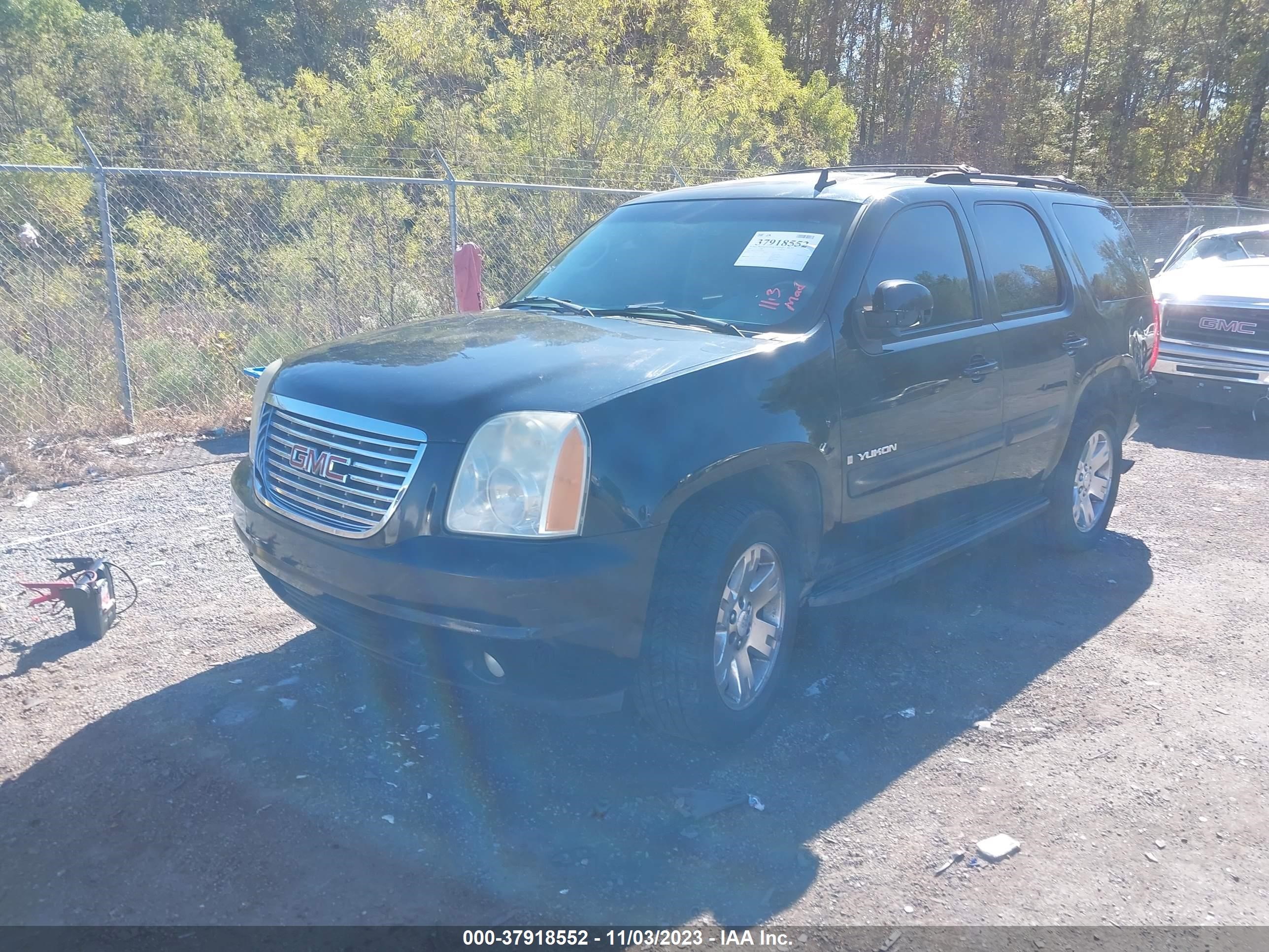 Photo 1 VIN: 1GKFK13037R185032 - GMC YUKON 