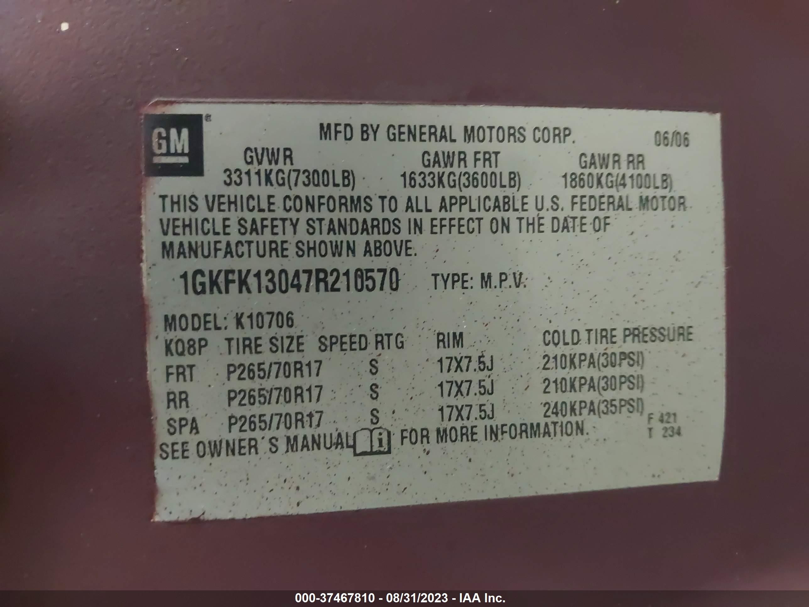 Photo 8 VIN: 1GKFK13047R210570 - GMC YUKON 