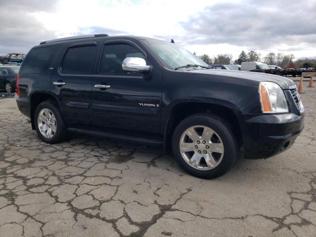 Photo 3 VIN: 1GKFK13067R126797 - GMC YUKON 