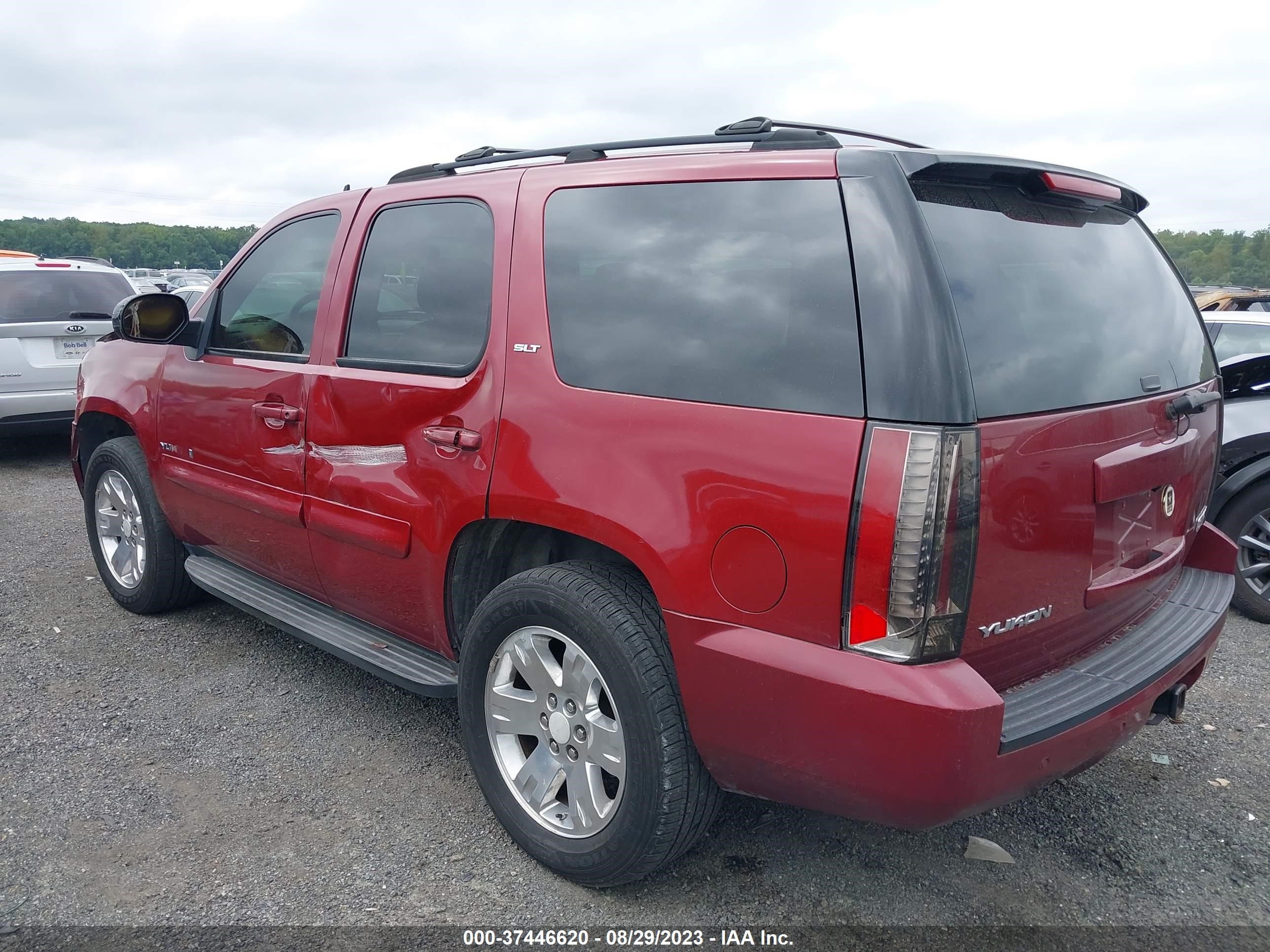 Photo 2 VIN: 1GKFK13087R100184 - GMC YUKON 