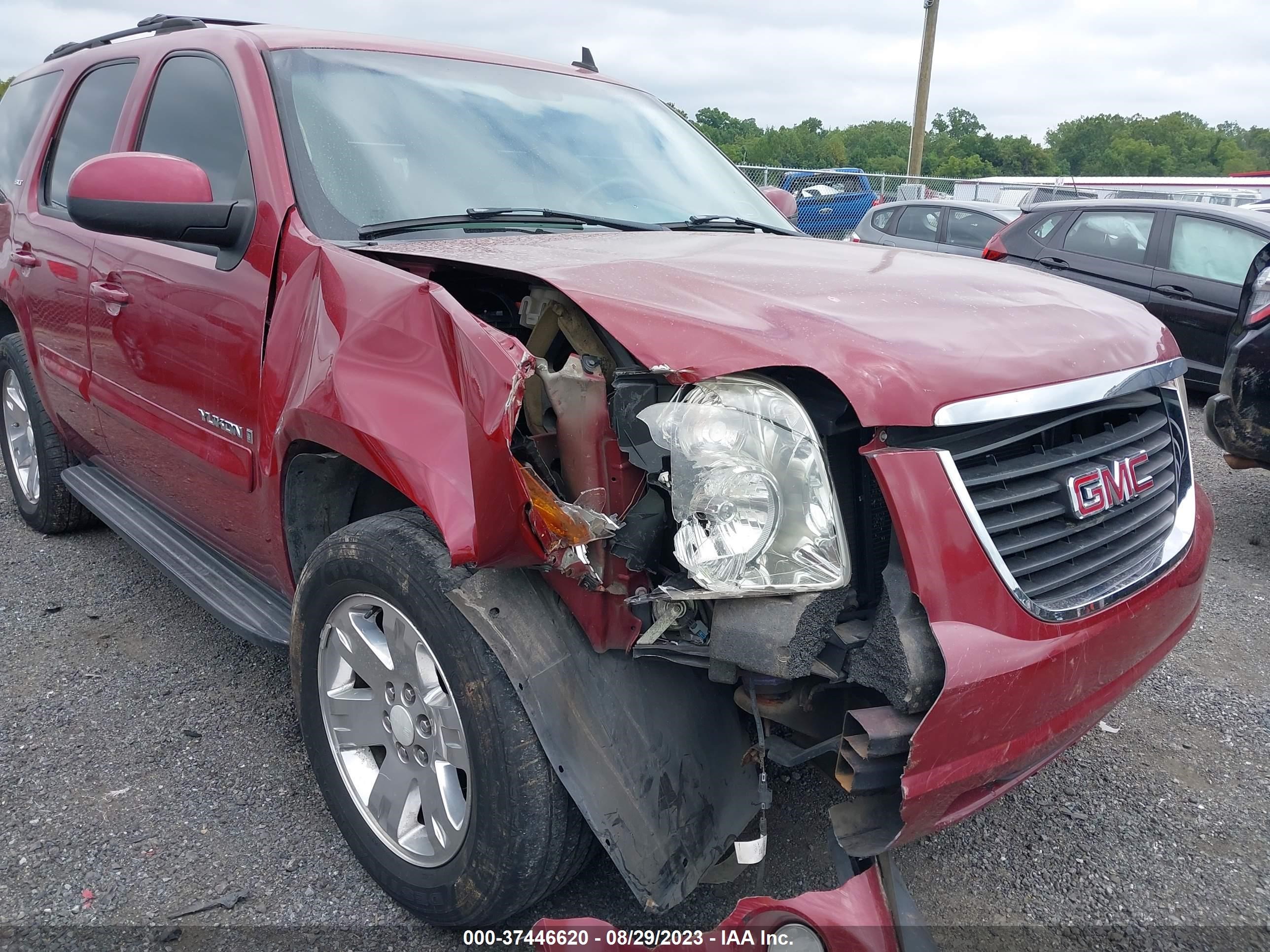 Photo 5 VIN: 1GKFK13087R100184 - GMC YUKON 