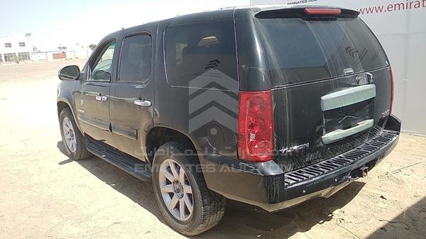 Photo 6 VIN: 1GKFK13087R125747 - GMC YUKON 