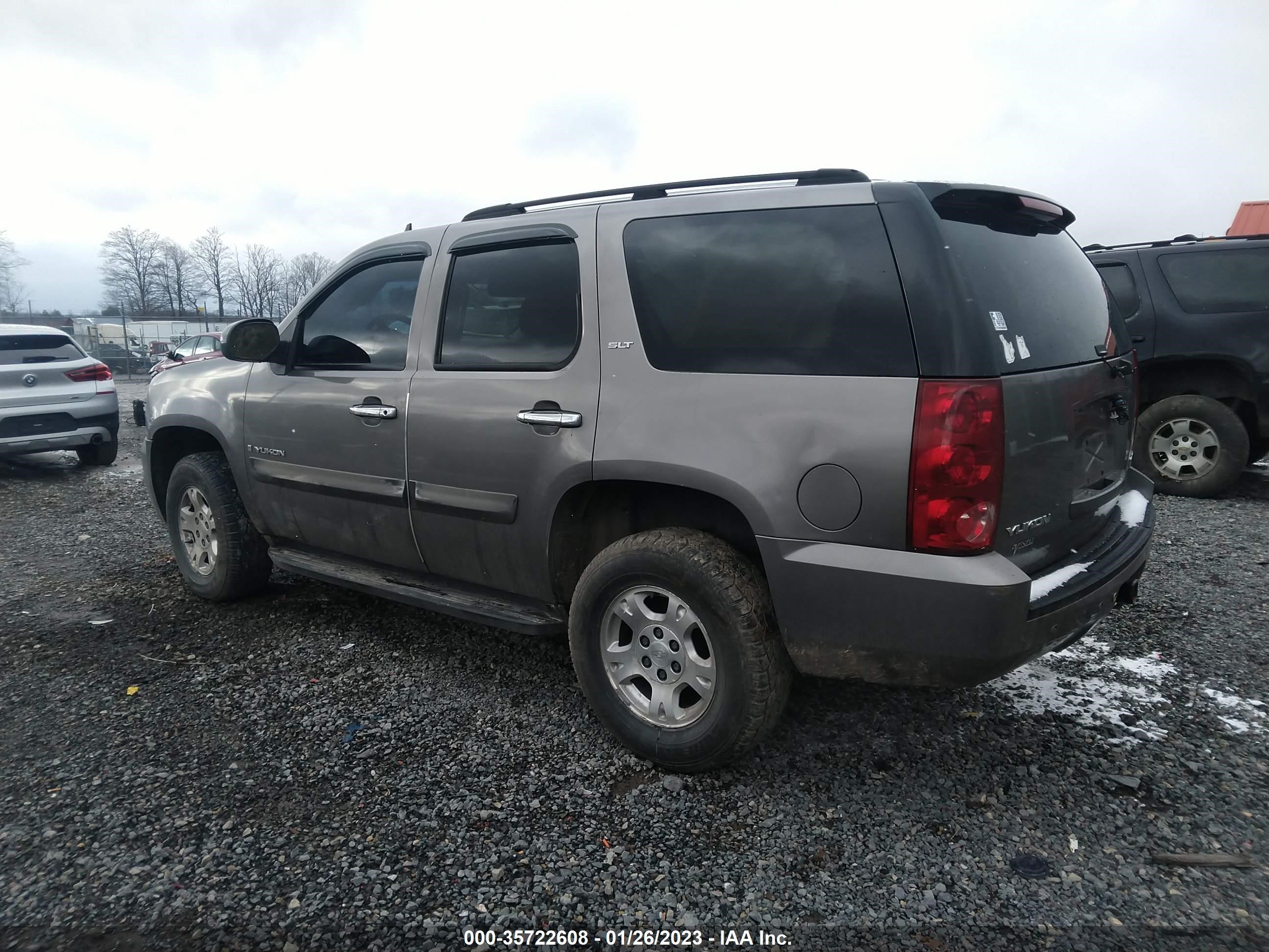 Photo 2 VIN: 1GKFK13097R127202 - GMC YUKON 