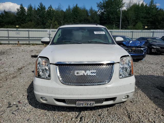 Photo 4 VIN: 1GKFK13097R145375 - GMC YUKON 