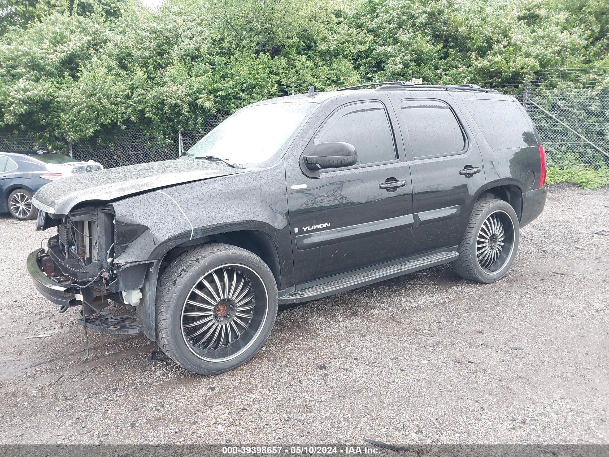 Photo 1 VIN: 1GKFK130X7R322421 - GMC YUKON 