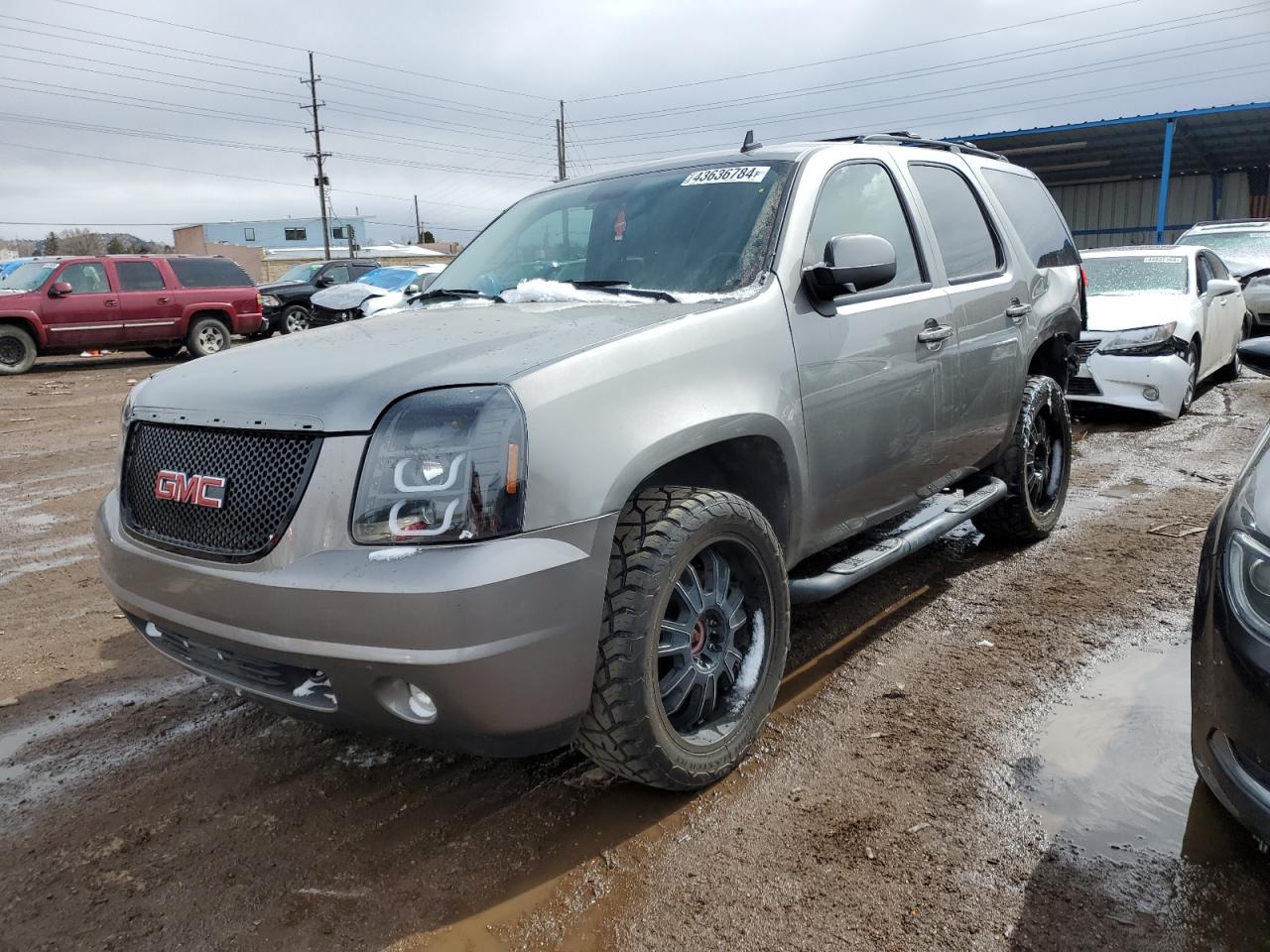 Photo 0 VIN: 1GKFK130X8R253795 - GMC YUKON 