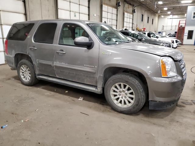 Photo 3 VIN: 1GKFK13528R241961 - GMC YUKON 