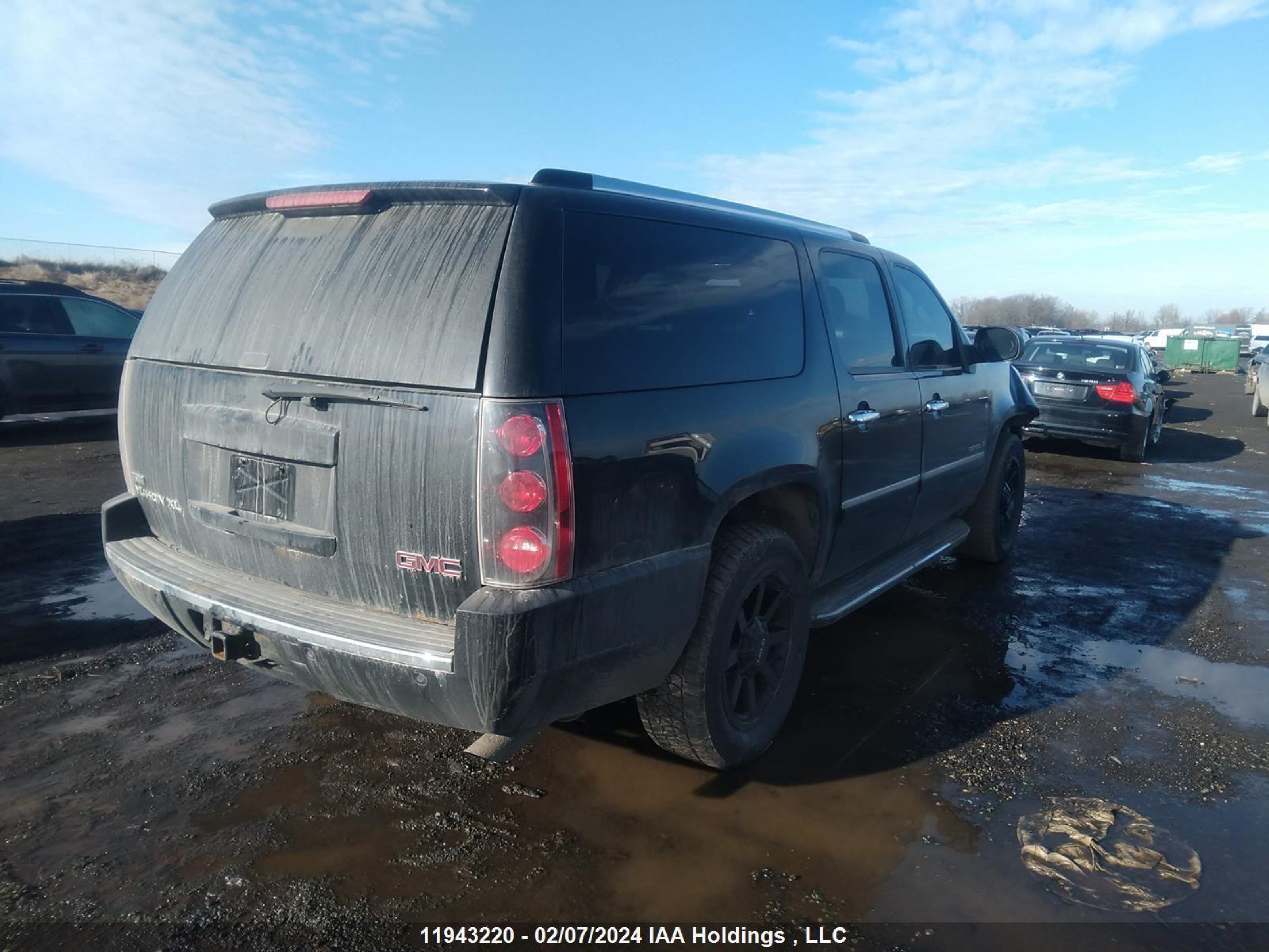 Photo 4 VIN: 1GKFK16269J103390 - GMC YUKON 