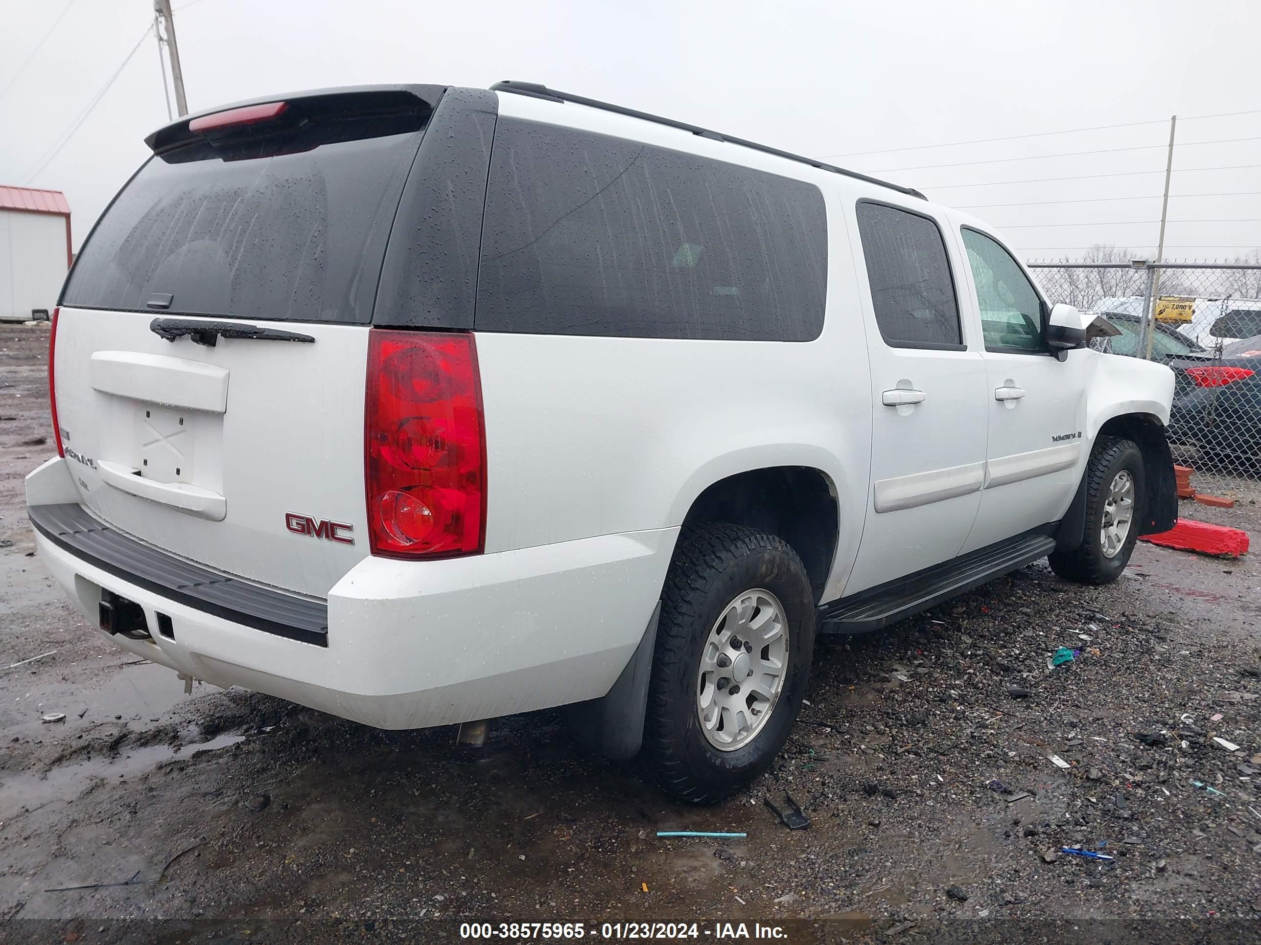 Photo 3 VIN: 1GKFK16327J238923 - GMC YUKON 