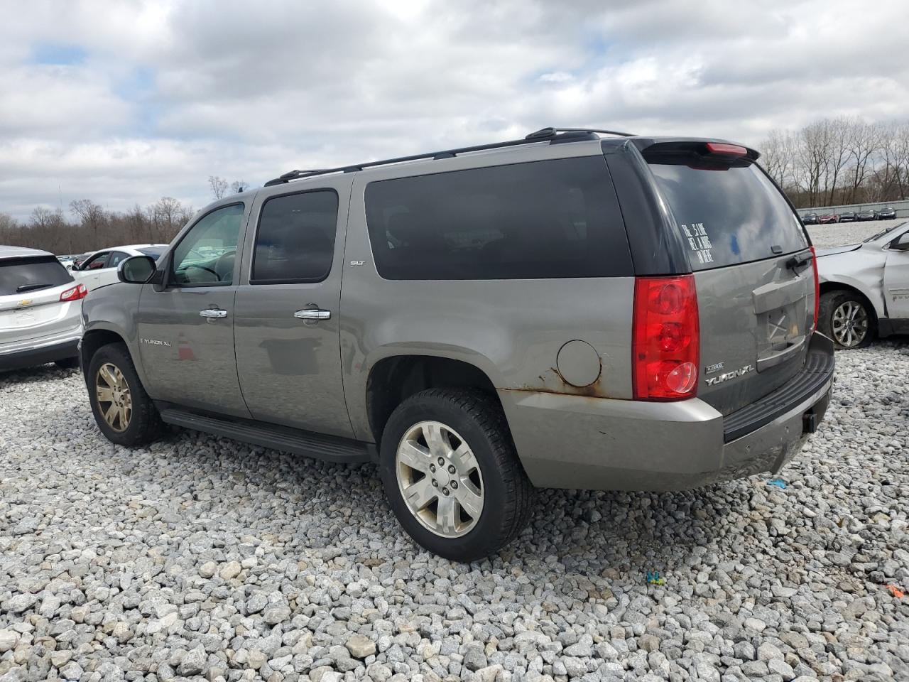 Photo 1 VIN: 1GKFK16328J148267 - GMC YUKON 