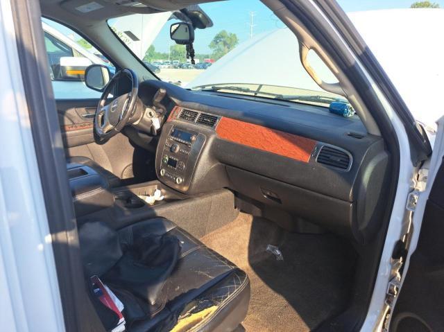 Photo 4 VIN: 1GKFK16347R384788 - GMC YUKON XL K 