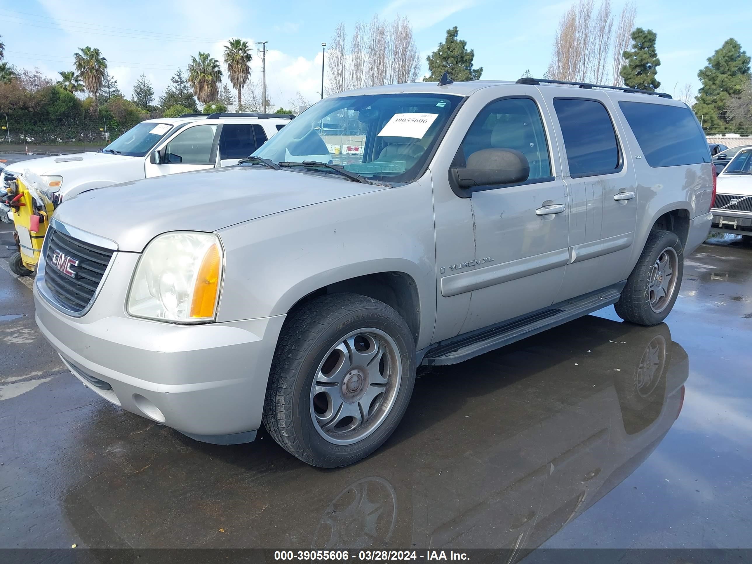 Photo 1 VIN: 1GKFK16367J263615 - GMC NULL 