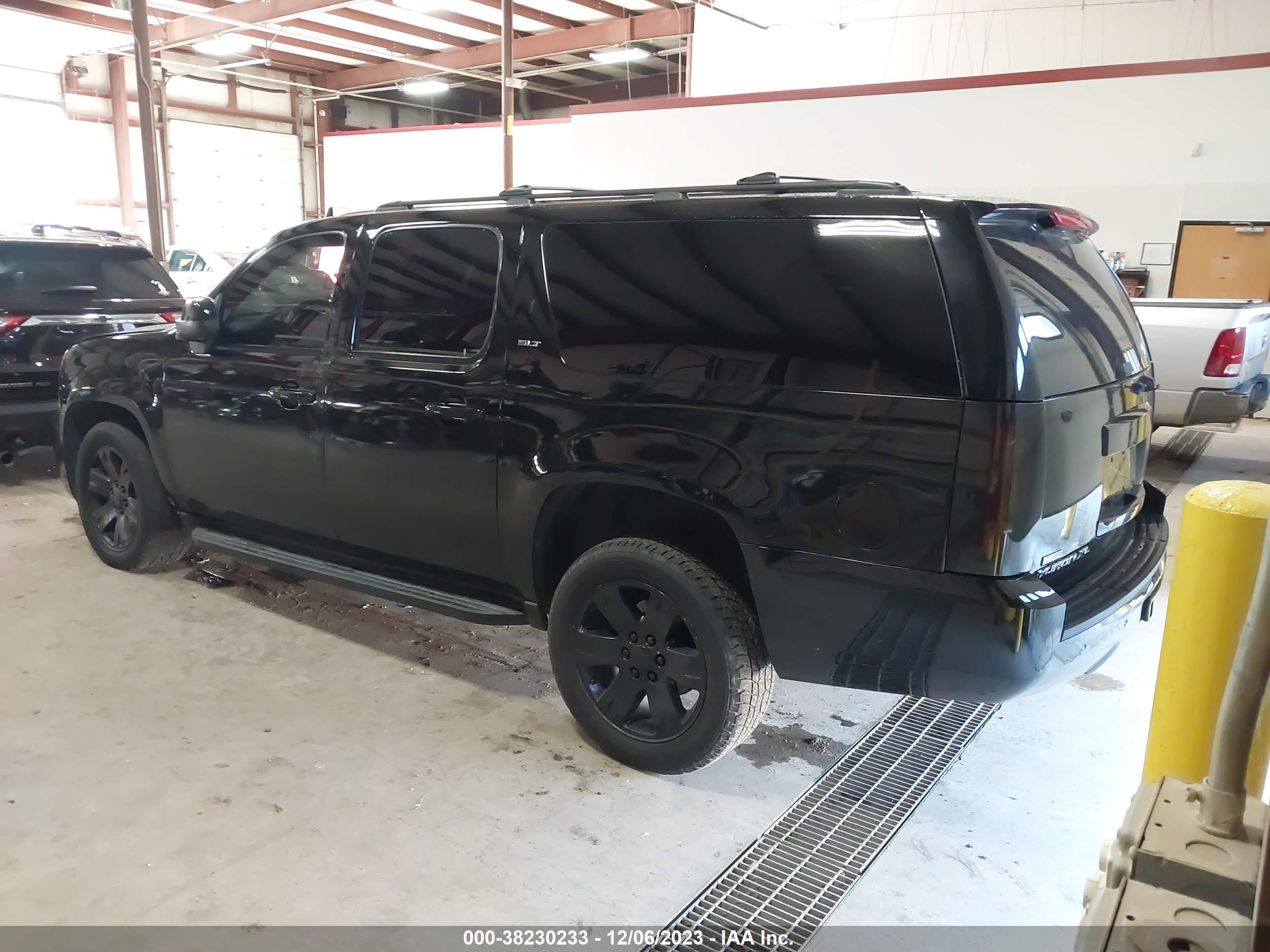 Photo 2 VIN: 1GKFK16388R271248 - GMC YUKON 